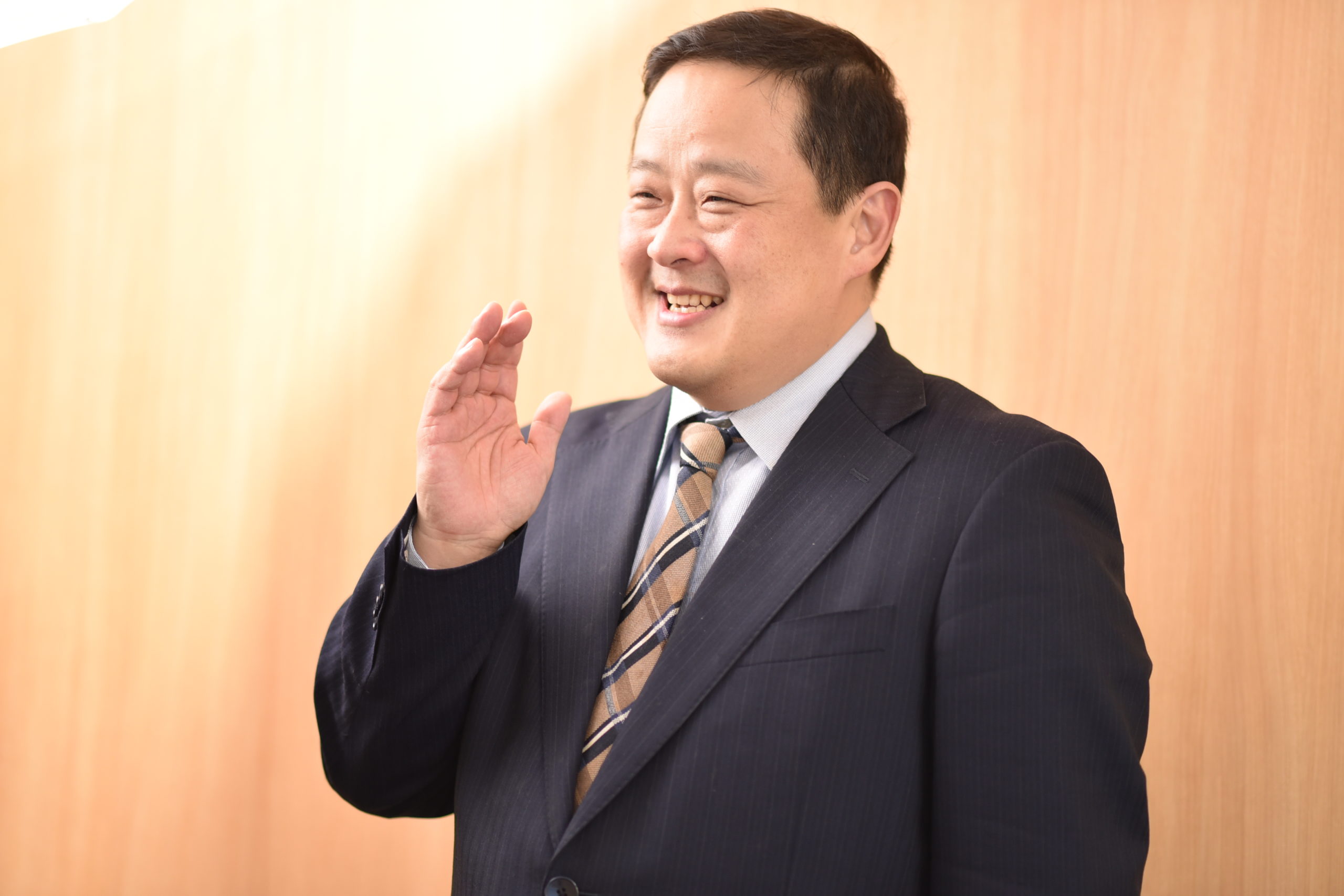 プロフィール